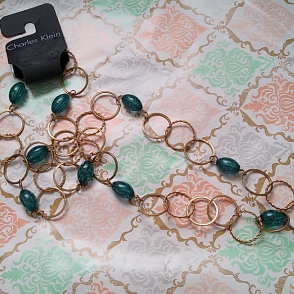 💝 Earrings and Necklace bundle - Picture 5 of 5